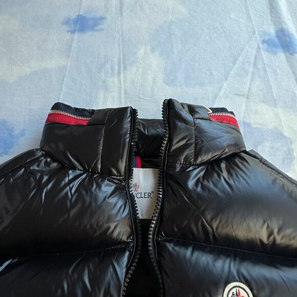 Moncler Down Vest Down - Picture 4 of 9